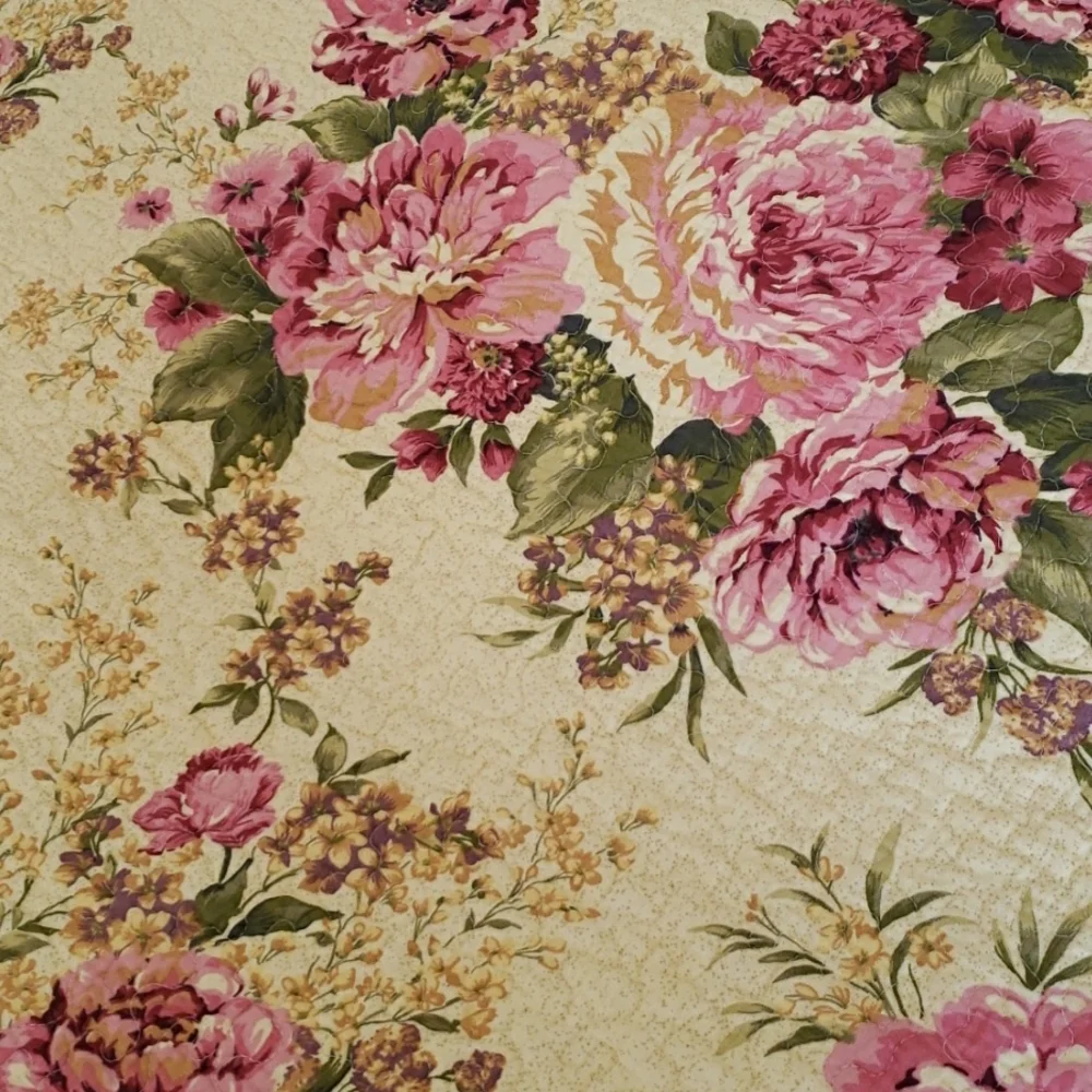 Elegant Floral Quilt Comforter with Pink and Green Design